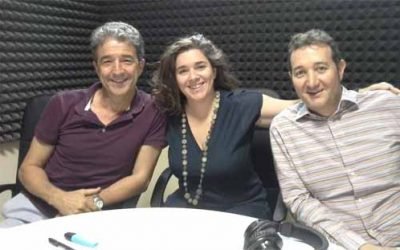 Diálogo en la radio con Elena Mendoza y Angel de Lope